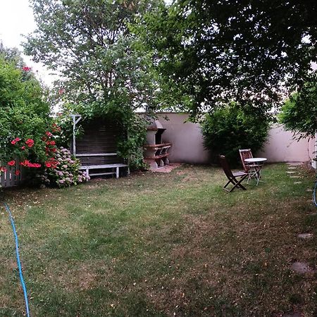 Gite Les Bignones Freneuse  Exterior photo